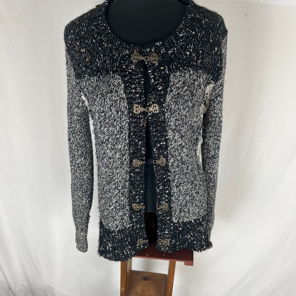 Buckle Boutique Cardigan size Large